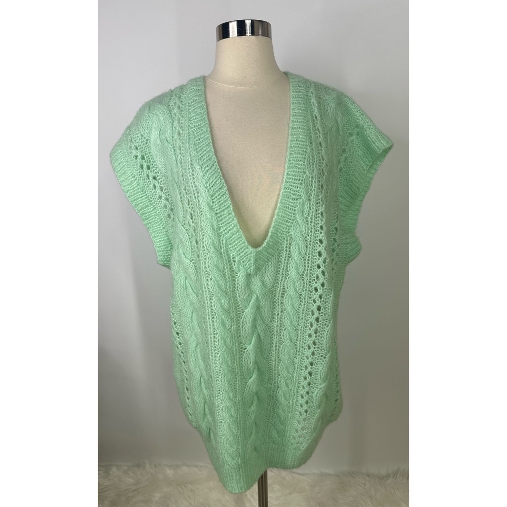 Arpeja Organically Grown Hand Knitted Deep V-Neck Top